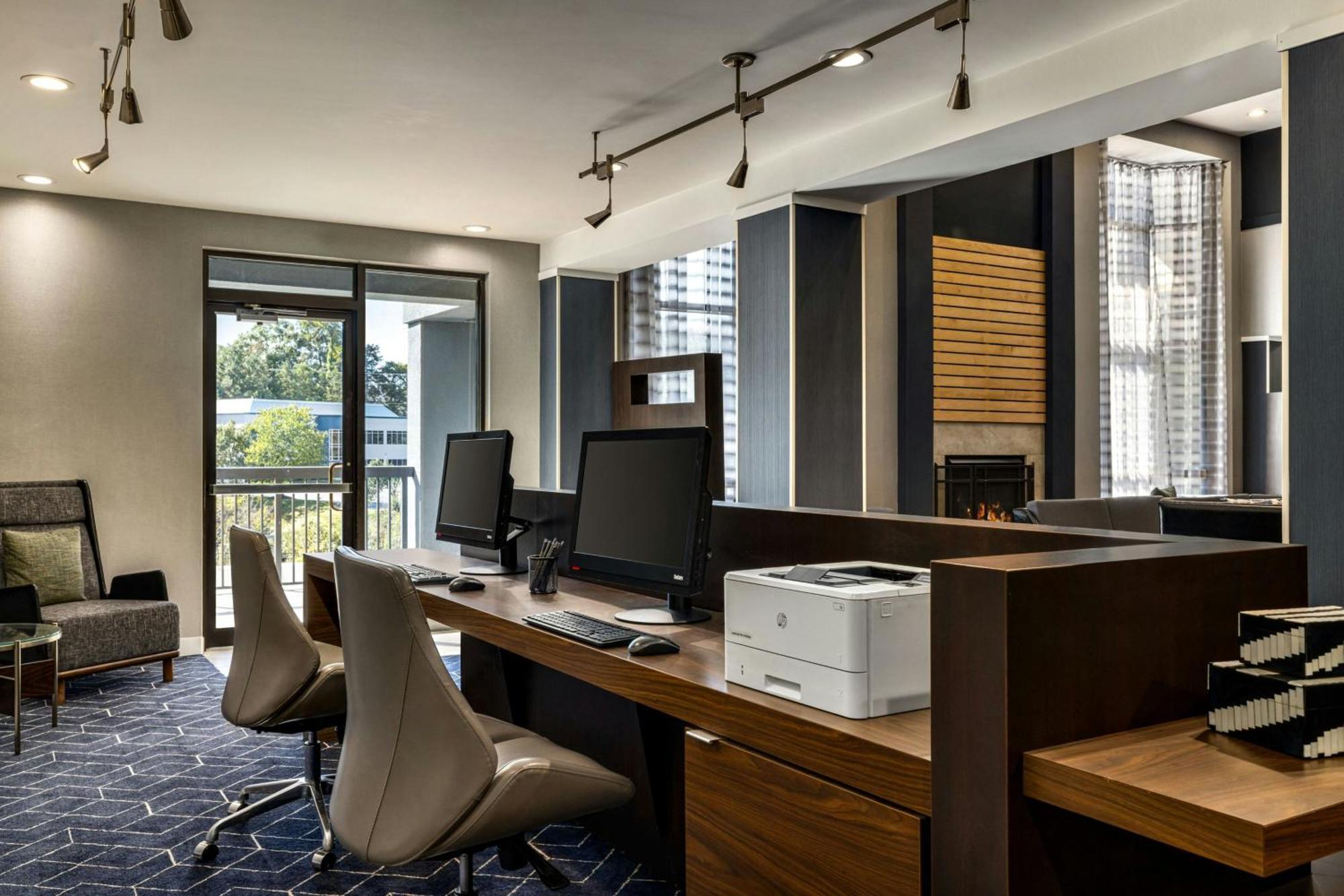 คอร์ทยาร์ด ริชมอนด์ เชสเตอร์ Hotel ภายนอก รูปภาพ